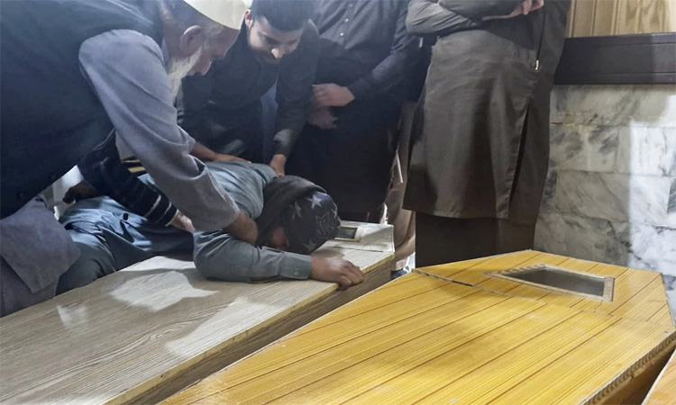 Suicide blast at Taliban religious school in Pakistan kills 4
