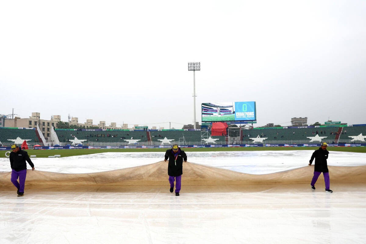 Rain halts play in Australia-Afghanistan Champions Trophy match
