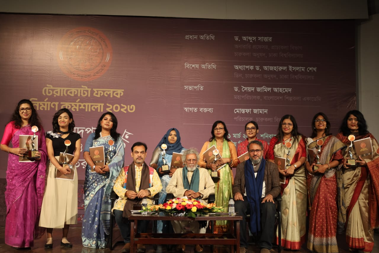 10 get awards at Terracotta Plaque Making Workshop at Shilpakala 