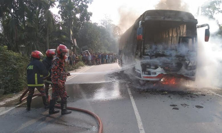 Two killed in Jamalpur road crash