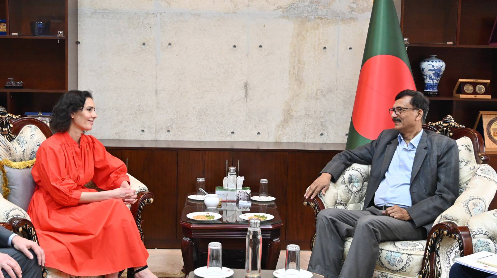 EU assures of imposing political, economic pressure on Myanmar to resolve Rohingya crisis 