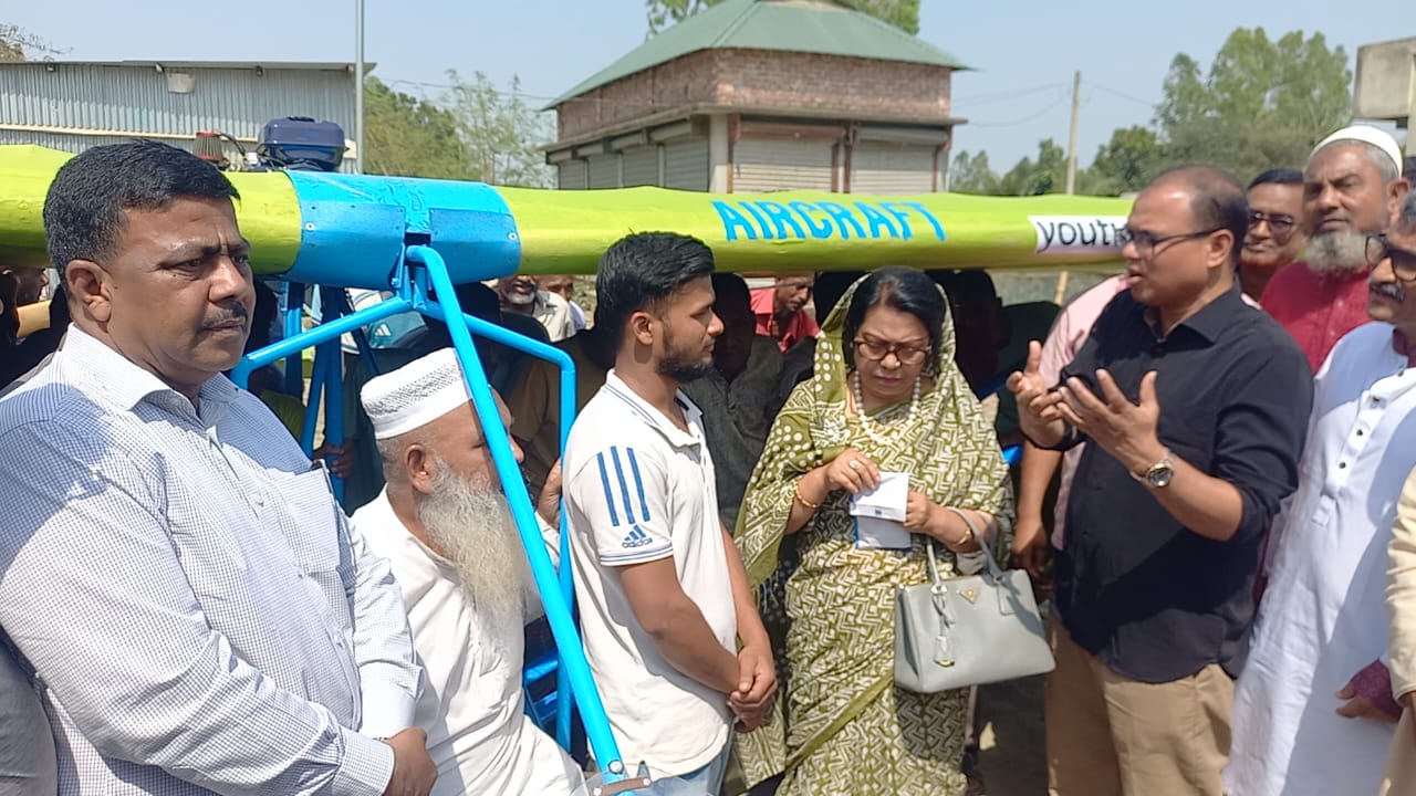BNP stands by Manikganj youth who builds aircraft