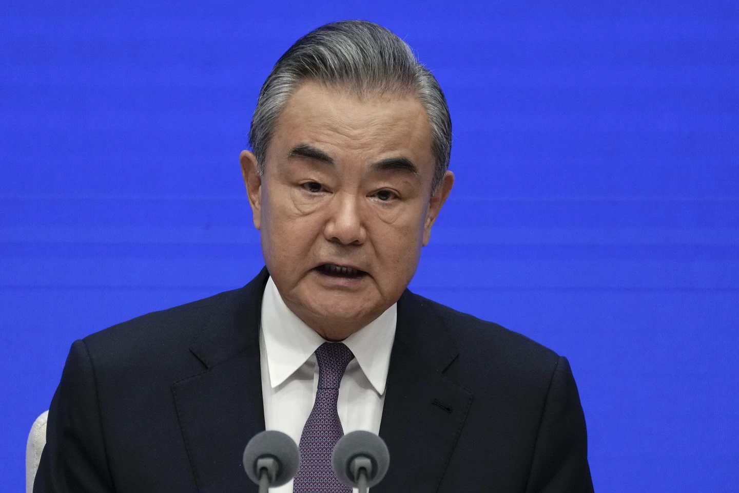 China's top diplomat to hold Friday press conference
