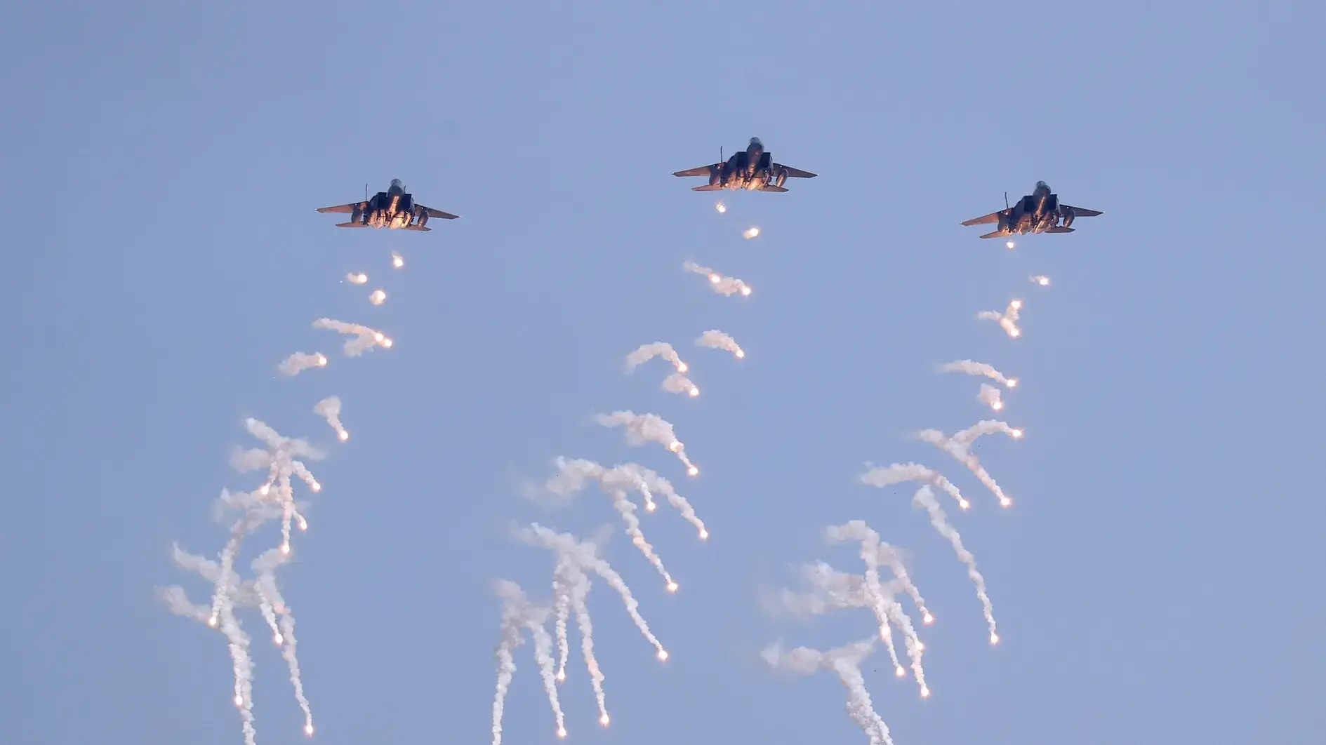 South Korea air force jet accidentally drops bombs, injures civilians