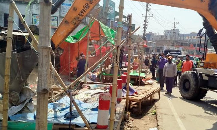 KCC evicts illegal structures