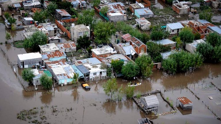 Ten dead, hundreds evacuated in Argentina floods