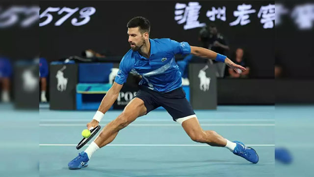 Djokovic crashes out at Indian Wells as Alcaraz sails through