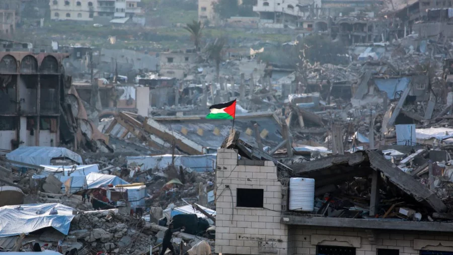 Israeli air strike in Gaza ahead of new talks on truce with Hamas