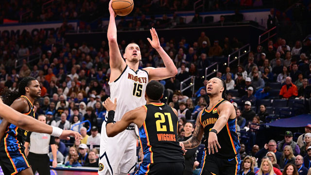 Jokic dominates Thunder as Nuggets bounce back