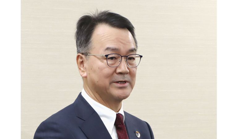 Japan's trade minister lobbies for US tariff exemption