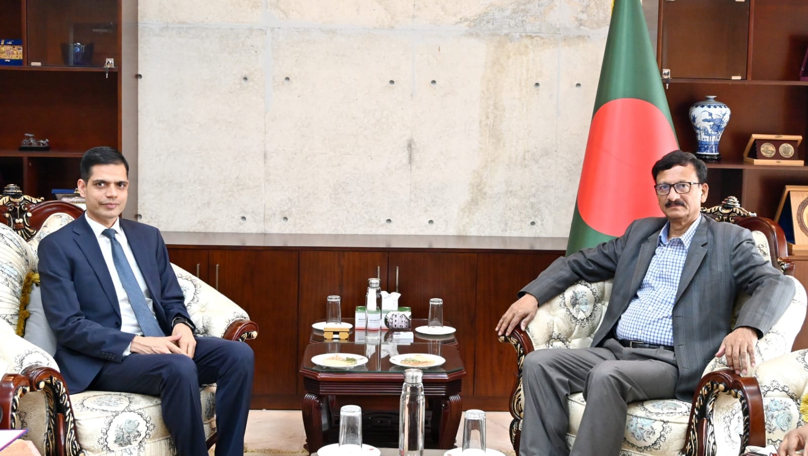 Kathmandu invites Touhid to visit Nepal 