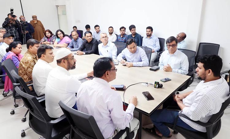 Adviser Md Mahfuj Alam visited the Bangladesh Sangbad Sangstha (BSS) office at Purana Paltan in Dhaka today. Photo: BSS