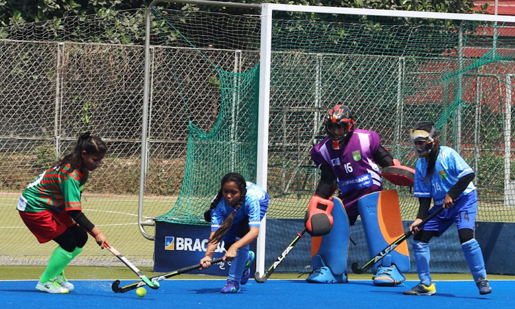 BKSP go goal feast in women's hockey 