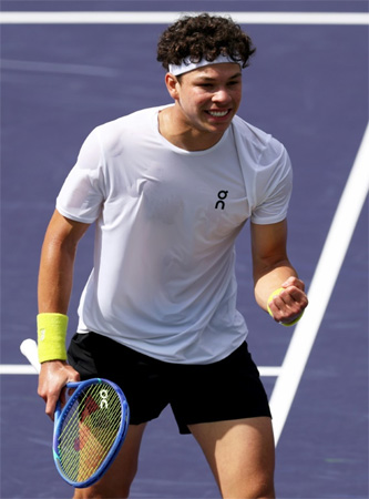Alcaraz blows past Dimitrov into Indian Wells quarter-finals