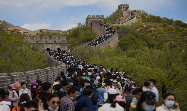 China deports Japanese tourists over Great Wall buttocks pic: reports