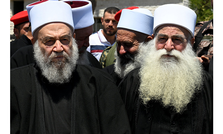 Syrian Druze clerics head to Israel for first pilgrimage