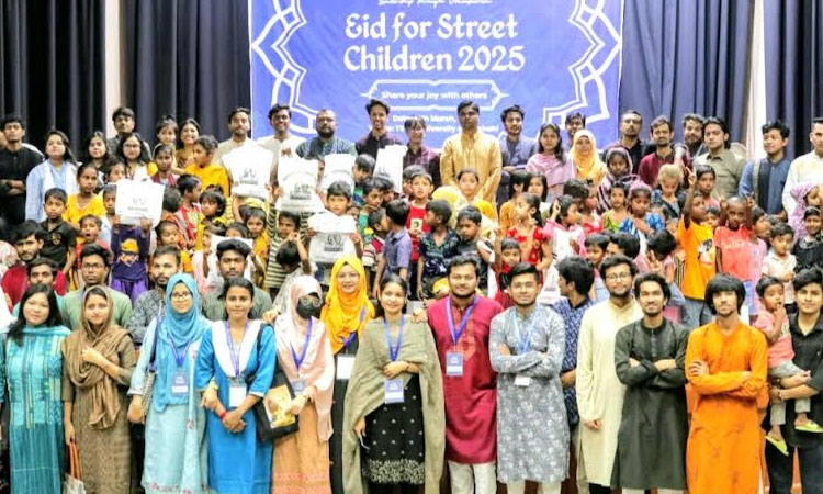 150 street children get Eid dress in Rajshahi