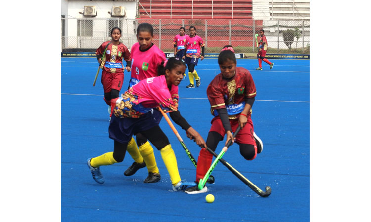 BKSP go goal feast in women's hockey 