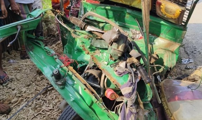 Three killed in Gazipur road accident