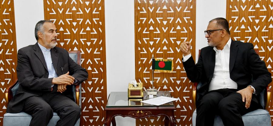 Iranian Ambassador meets Commerce Adviser