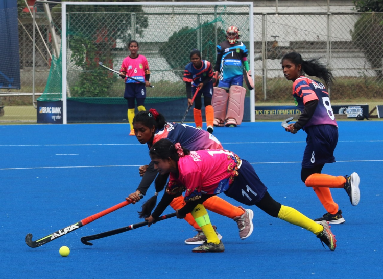 BKSP keep win in women's hockey 