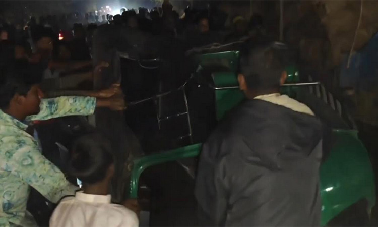 2 killed, 9 injured in Thakurgaon road accident 