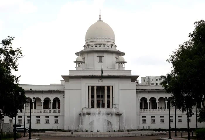 HC suspends DU Ga unit admission test result