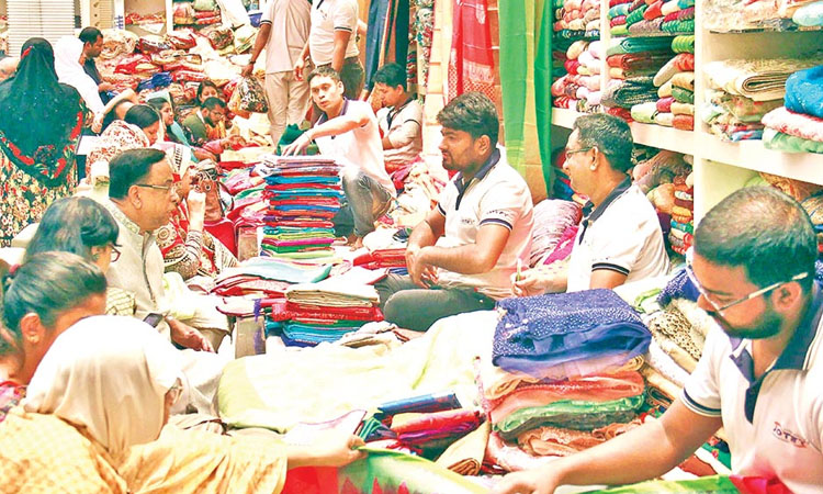 Wholesale, retail businesses gain momentum in old Dhaka before Eid