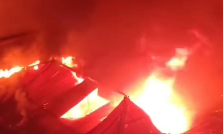 14 shops gutted in Chandpur fire