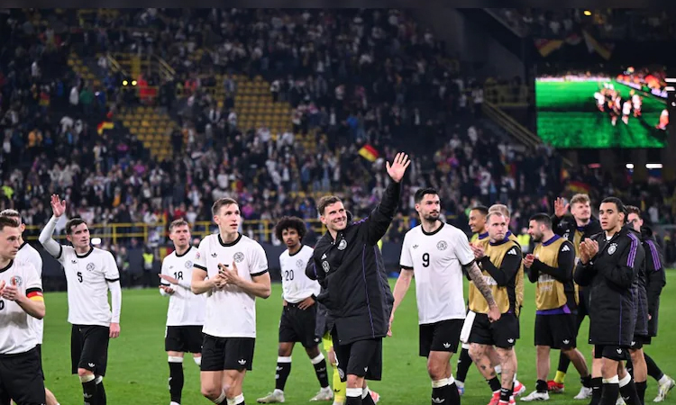 Germany survive Italy scare to make Nations League semi-finals