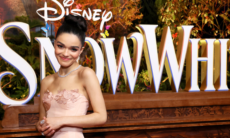 New 'Snow White' tops N.America box office despite grumpy reviews
