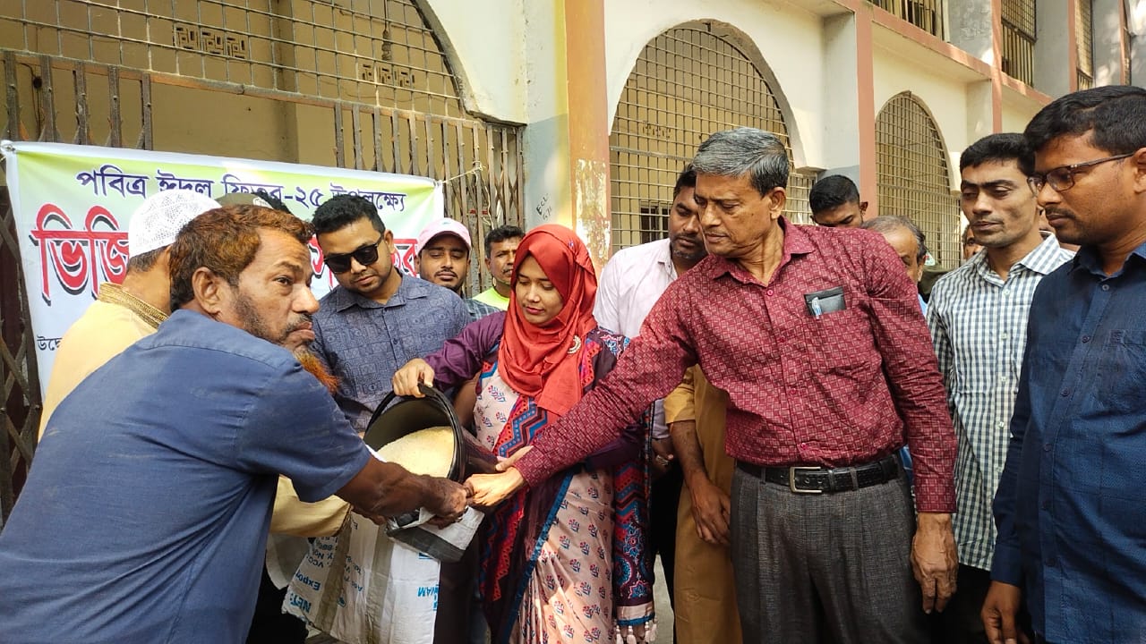 1,461.38 tonnes of rice are being distributed among poor people in Khulna
