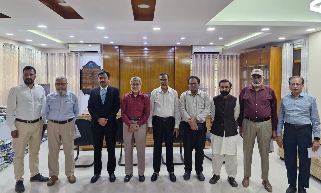 Pakistan deputy high commissioner calls on JU Pro VC