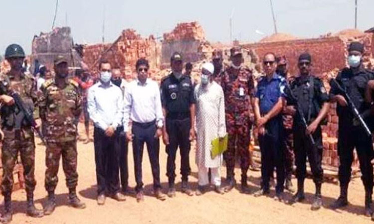 4 illegal brick kilns fined Taka 10-lakh in Rangpur