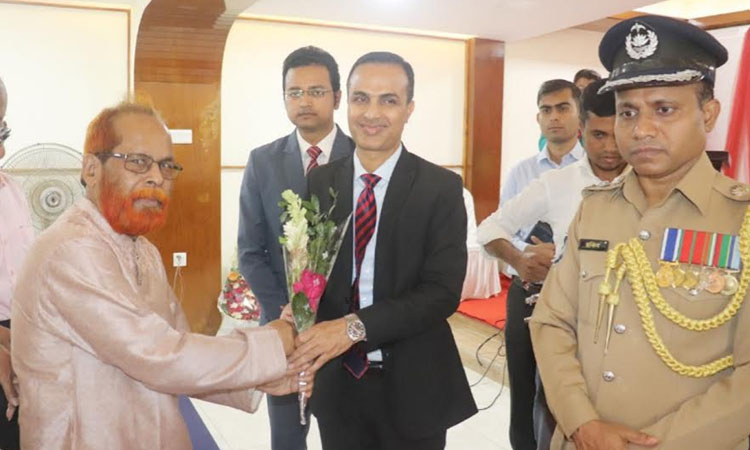350 FFs accorded reception in Chandpur