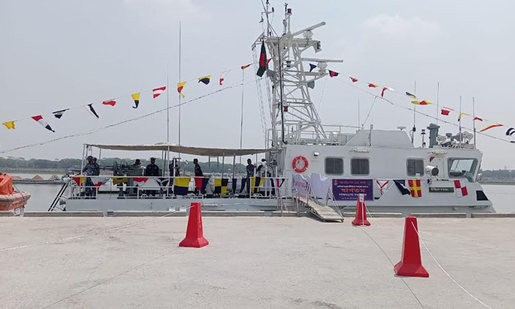 BCG opens warship ‘Aparajeyo Bangla’ in Payra Port for visitors 