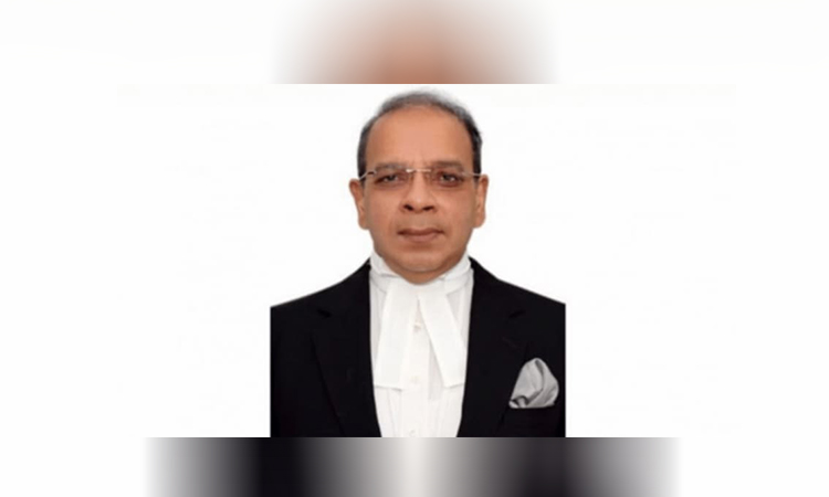 Chief Justice Refaat Ahmed awarded Oxford's ‘Lifetime Fellowship’ 