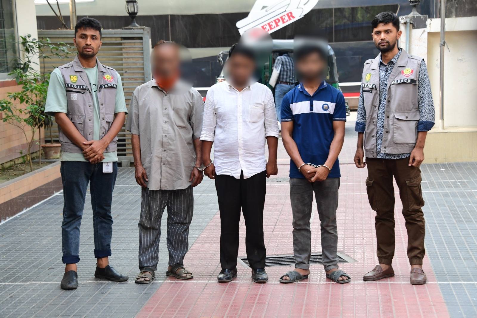 Three yaba traders held with 46,900 yaba tablets  