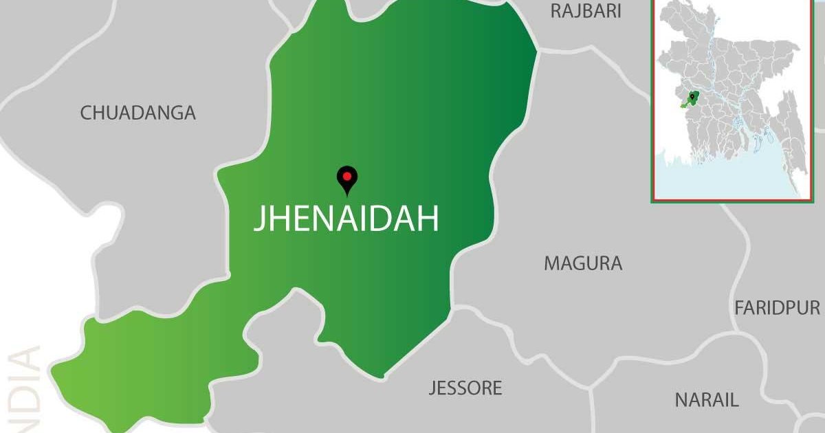 Man killed as train hit tractor in Jhenaidah