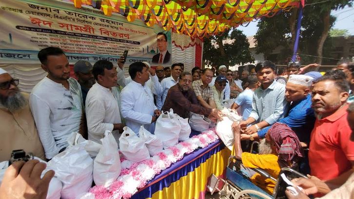 Uttaranchal Engineers Forum distributes Eid gifts at Bogura