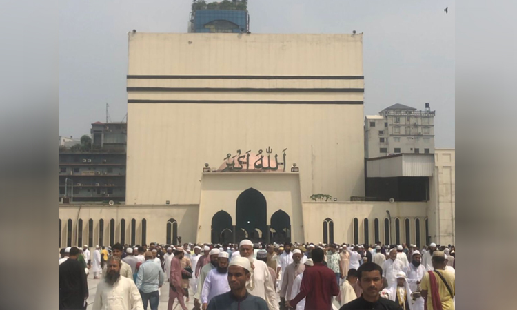 Five Eid jamaats held at Baitul Mukarram