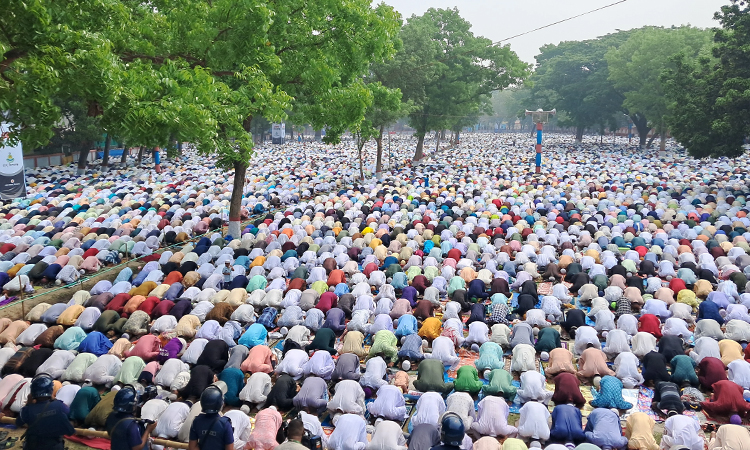 Eid jamaat at Sholakia Eidgah held