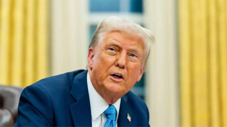 Trump says Americans want him to run yet again