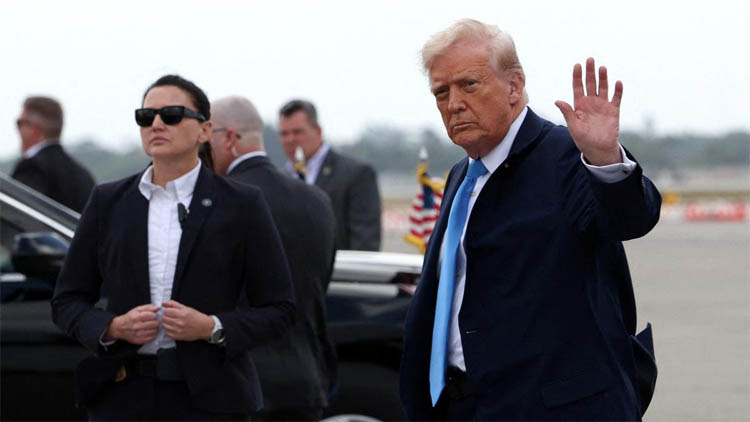 Trump says believes Putin will 'fulfill his part' of Ukraine deal