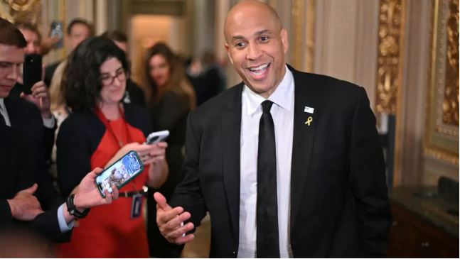 US senator smashes record with 25-hour anti-Trump speech
