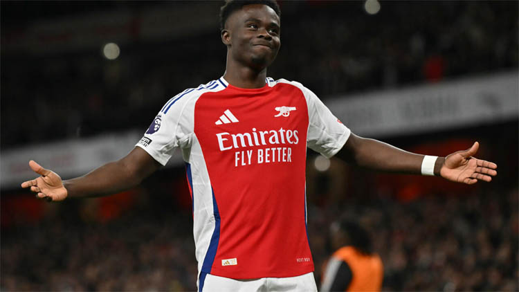 Saka scores on return as Arsenal beat Fulham