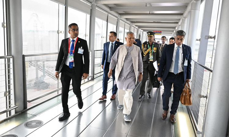 CA arrives in Bangkok to join BIMSTEC Summit