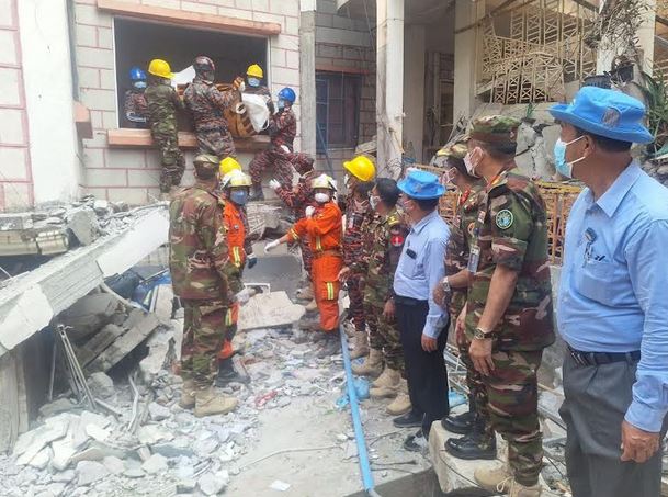 Bangladeshi rescue, medical teams continuing support Myanmar’s earthquake victims