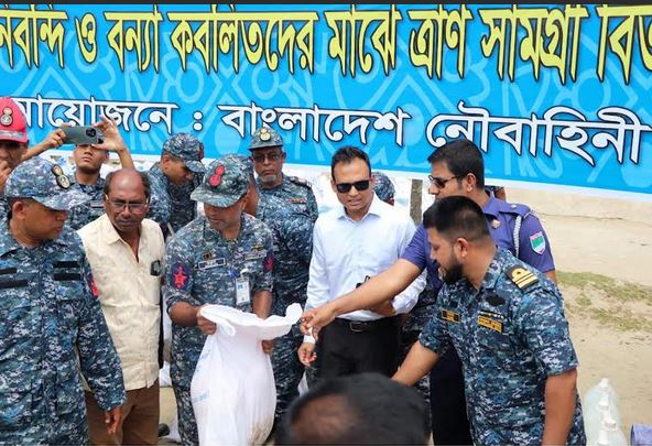 Navy provides emergency relief, medical assistance to flood affected people in Satkhira