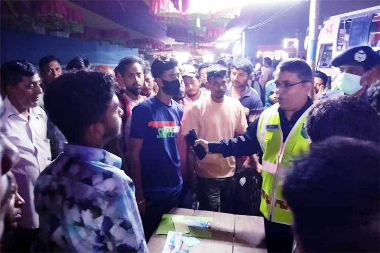 Rangpur division people returning safely to Dhaka after Eid 